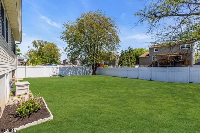 10 Haug St, Union Beach Boro, NJ 07735
