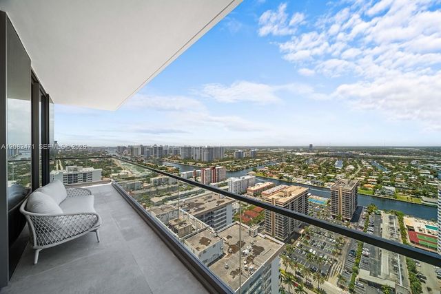 2000 S Ocean Drive 31B, Hallandale Beach, FL 33009