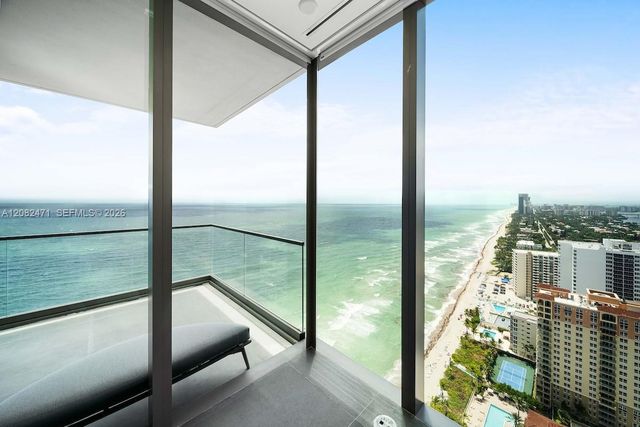 2000 S Ocean Drive 31B, Hallandale Beach, FL 33009