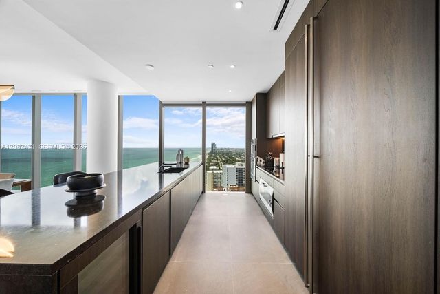 2000 S Ocean Drive 31B, Hallandale Beach, FL 33009