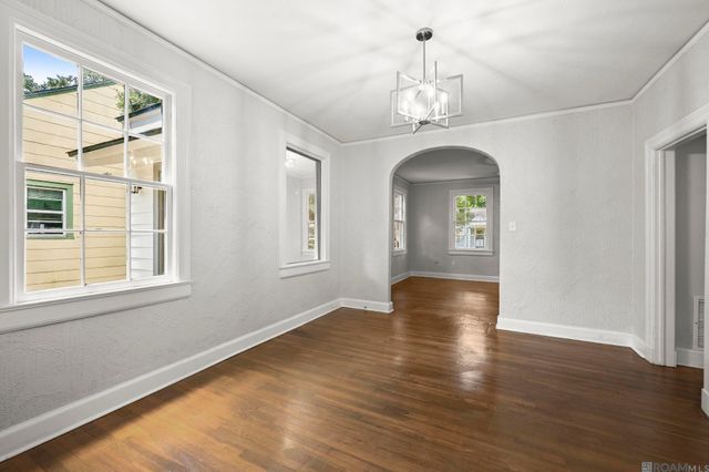 135 Belleview Dr, Baton Rouge, LA 70806