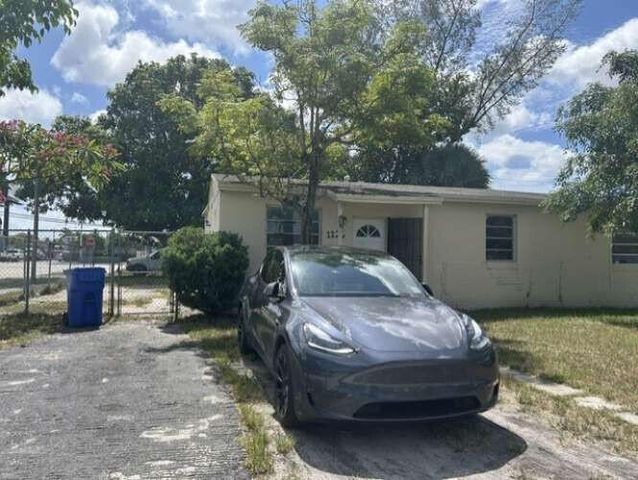 1226 NW 23rd Terrace, Fort Lauderdale, FL 33311