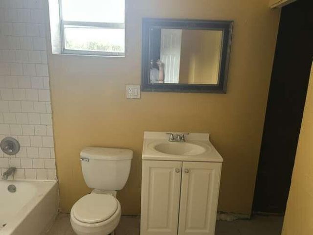 1226 NW 23rd Terrace, Fort Lauderdale, FL 33311