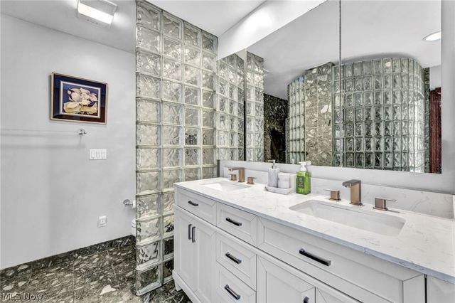 6331 Chagrin River Road, Bentleyville, OH 44022