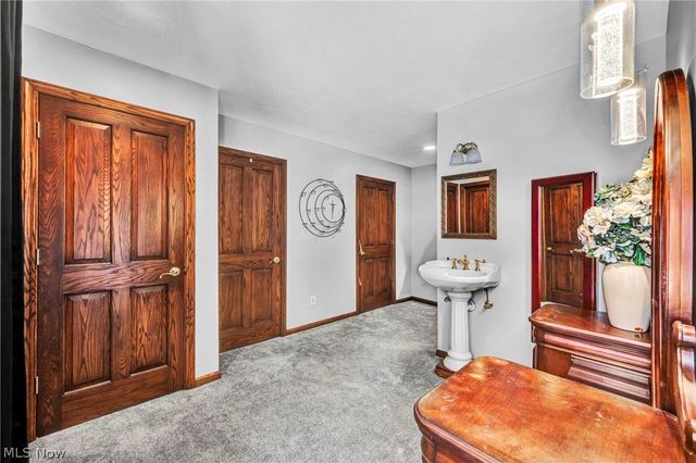 6331 Chagrin River Road, Bentleyville, OH 44022