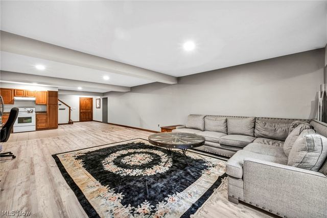 6331 Chagrin River Road, Bentleyville, OH 44022