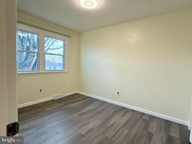 303 OREGON AVE, New Castle, DE 19720