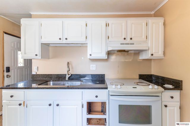 4017 Dunn Avenue, Lincoln, NE 68502