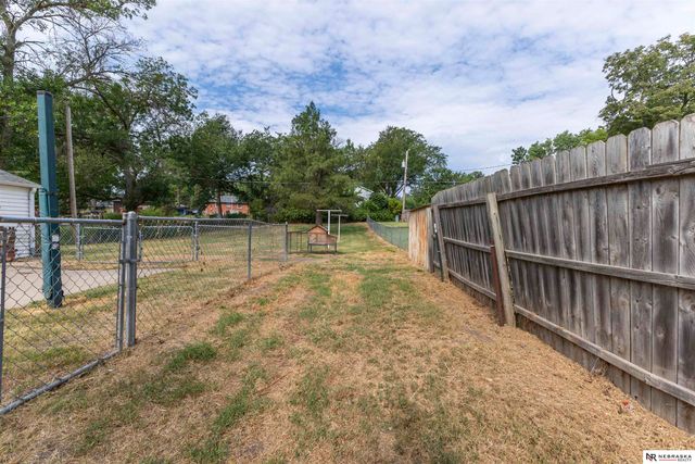 4017 Dunn Avenue, Lincoln, NE 68502