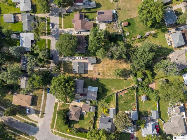 4017 Dunn Avenue, Lincoln, NE 68502