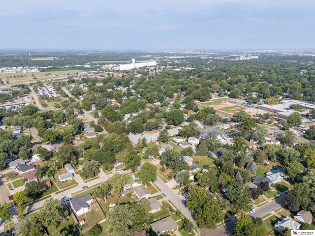 4017 Dunn Avenue, Lincoln, NE 68502