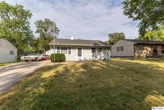 4017 Dunn Avenue, Lincoln, NE 68502