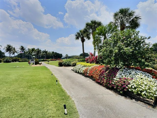 400 S Hollybrook Drive 202, Pembroke Pines, FL 33025