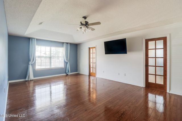 3085 Karen Cove, D'iberville, MS 39540