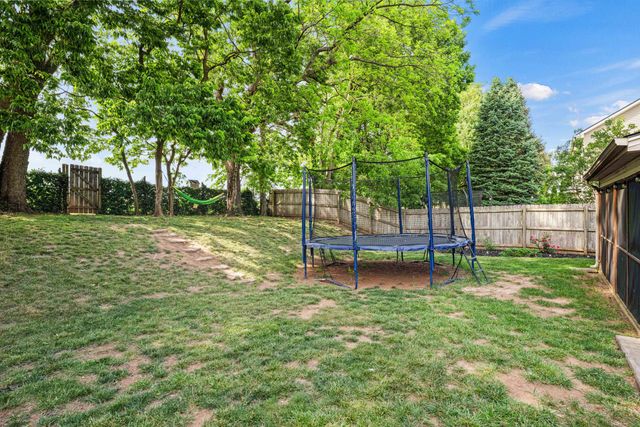 269 Meadow Valley Road, Lexington, KY 40511