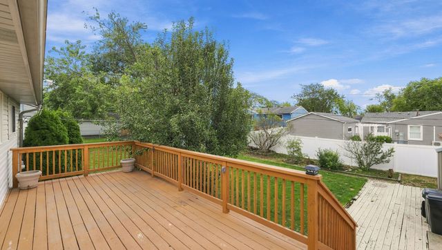 9417 Hawthorne Avenue, Mokena, IL 60448