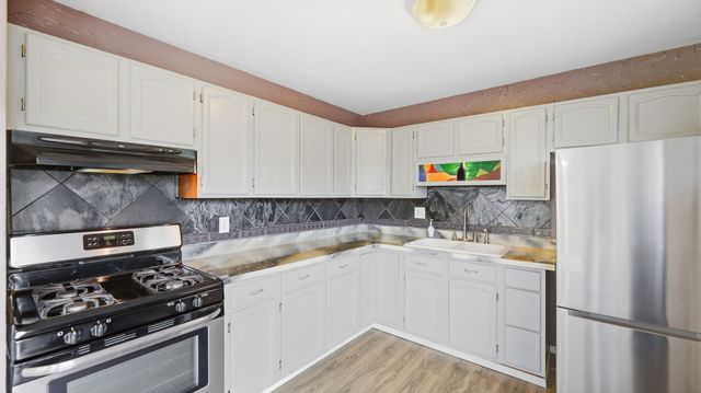 9417 Hawthorne Avenue, Mokena, IL 60448