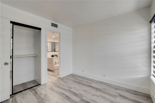 4049 Chalfont Court, Las Vegas, NV 89121