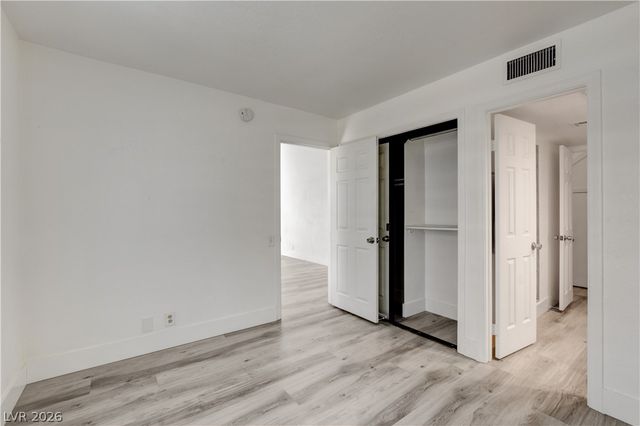 4049 Chalfont Court, Las Vegas, NV 89121