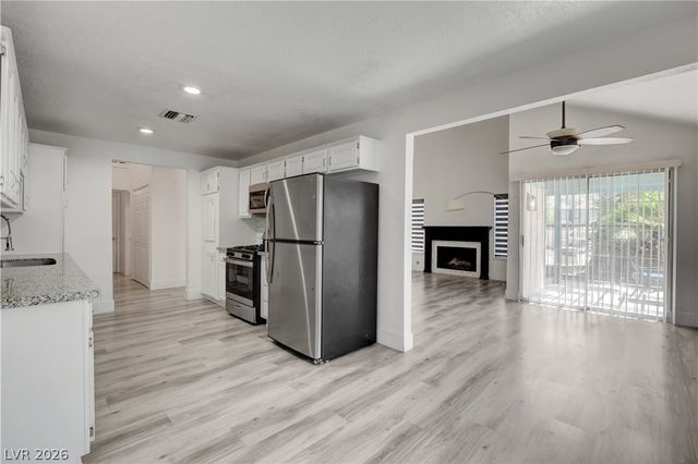 4049 Chalfont Court, Las Vegas, NV 89121