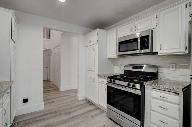 4049 Chalfont Court, Las Vegas, NV 89121