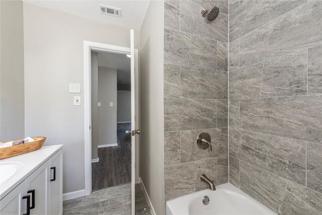 7305 Carver Avenue, Texas City, TX 77591