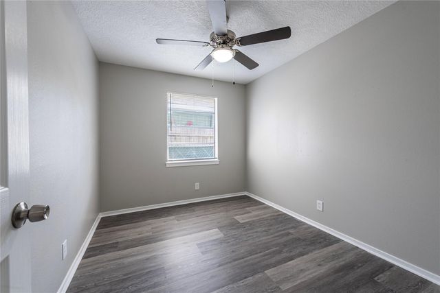 7305 Carver Avenue, Texas City, TX 77591