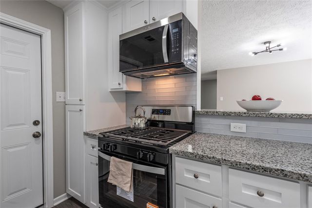 7305 Carver Avenue, Texas City, TX 77591