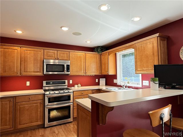 73 Chestnut, Lancaster, NY 14086