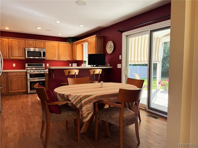 73 Chestnut, Lancaster, NY 14086