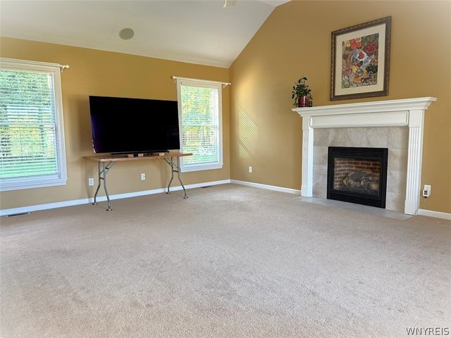 73 Chestnut, Lancaster, NY 14086