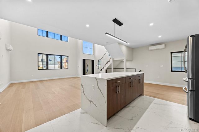 75-31 175th Street, Fresh Meadows, NY 11366