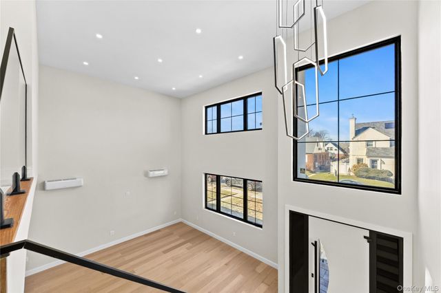 75-31 175th Street, Fresh Meadows, NY 11366