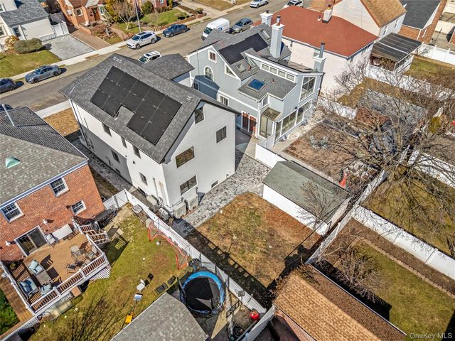 75-31 175th Street, Fresh Meadows, NY 11366