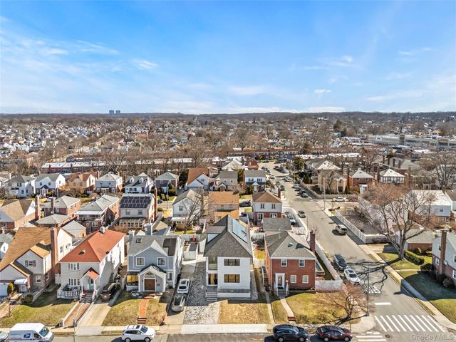 75-31 175th Street, Fresh Meadows, NY 11366