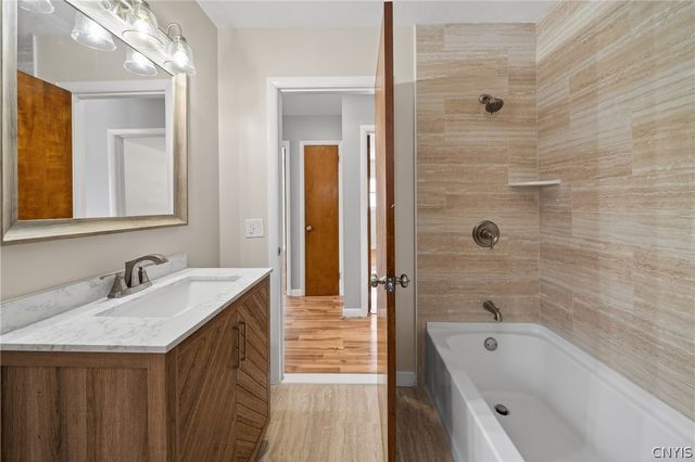 5887 Sutton Drive, Cicero, NY 13039