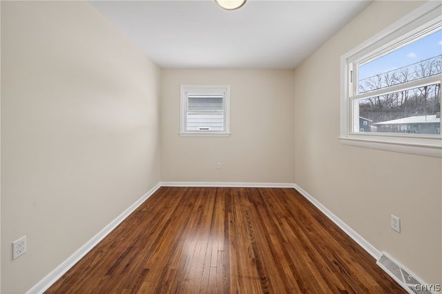 5887 Sutton Drive, Cicero, NY 13039