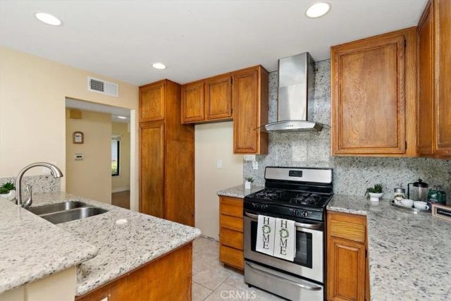 16032 Timberhill, Cerritos, CA 90703