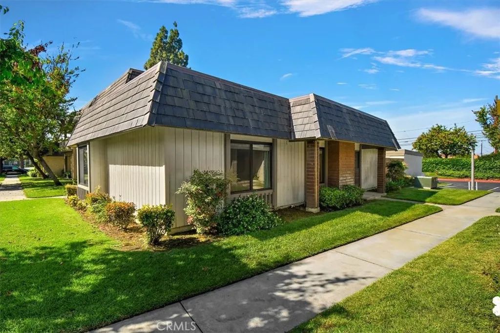 16032 Timberhill, Cerritos, CA 90703