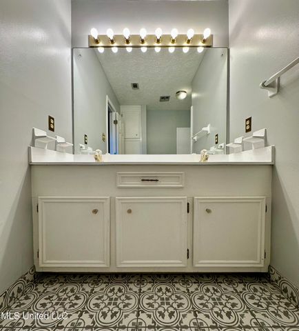 109 Camp Garaywa Road, Clinton, MS 39056