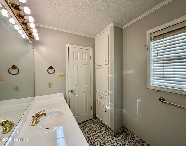 109 Camp Garaywa Road, Clinton, MS 39056