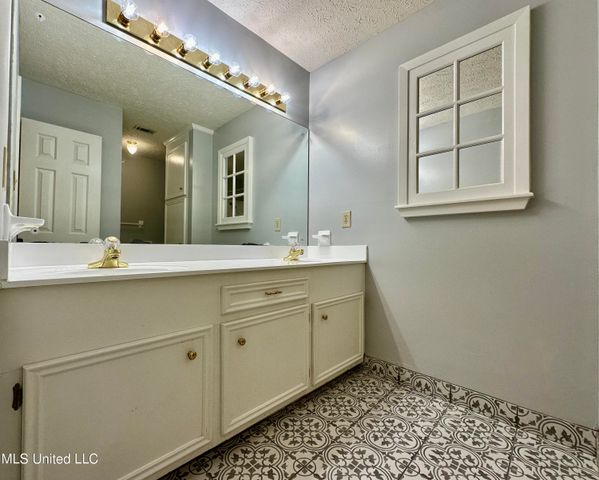 109 Camp Garaywa Road, Clinton, MS 39056