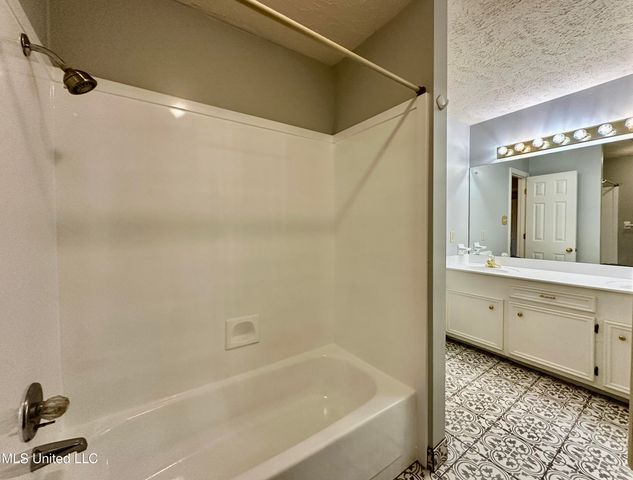 109 Camp Garaywa Road, Clinton, MS 39056