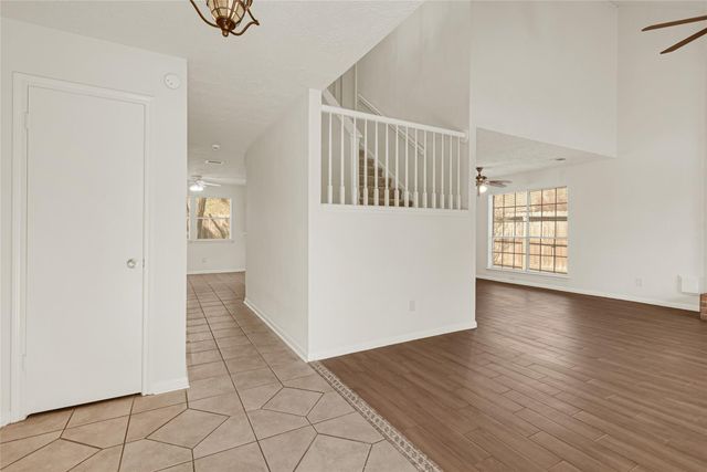 4910 Brownfields Court, Houston, TX 77066