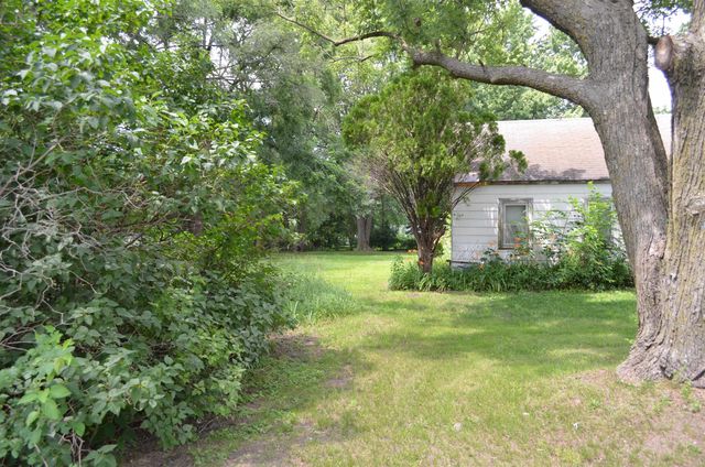 824 Evans Road, Evansdale, IA 50707
