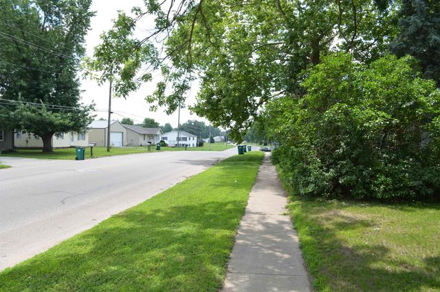 824 Evans Road, Evansdale, IA 50707