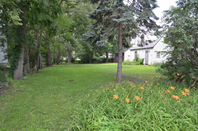 824 Evans Road, Evansdale, IA 50707