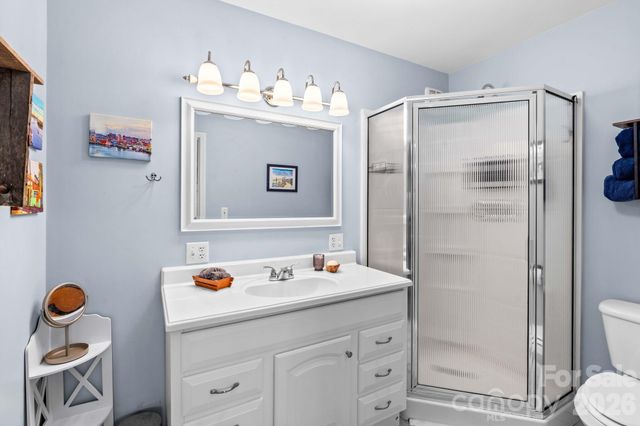 1331 Hickory Point Drive, Lexington, NC 27292