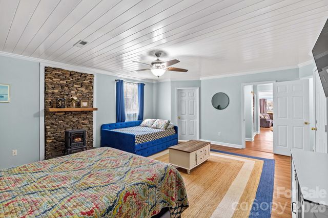 1331 Hickory Point Drive, Lexington, NC 27292