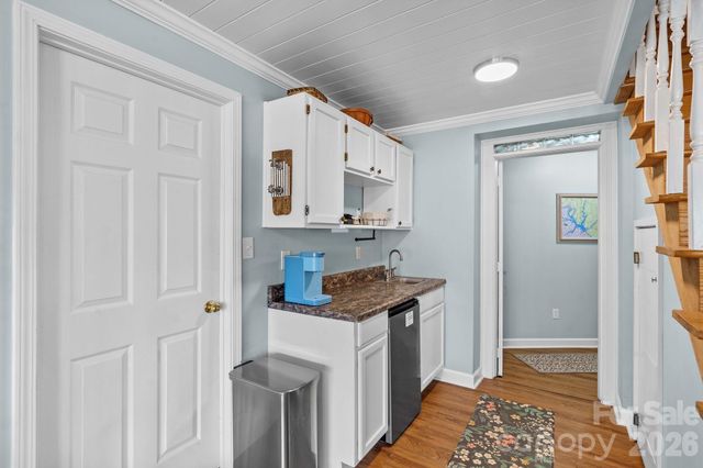 1331 Hickory Point Drive, Lexington, NC 27292